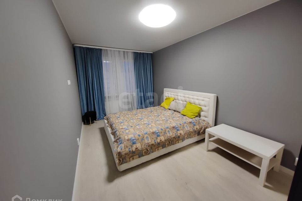 Продаётся 2-комнатная квартира, 69.2 м²