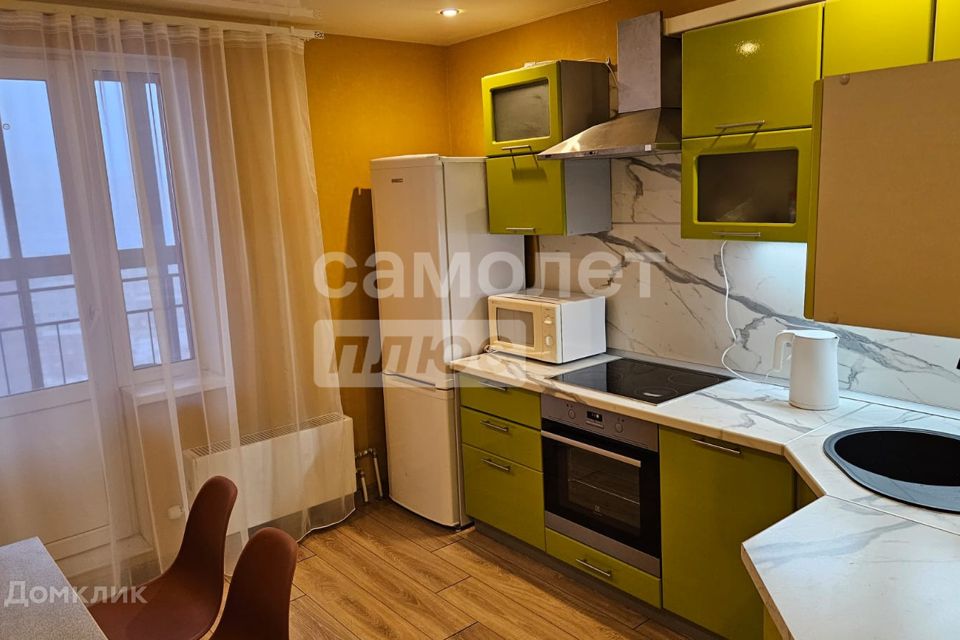 Сдаётся 1-комнатная квартира, 42 м²
