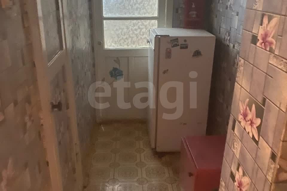 Продаётся 4-комнатная квартира, 56 м²