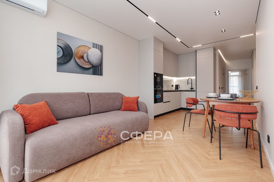 Продаётся 2-комнатная квартира, 61.7 м²