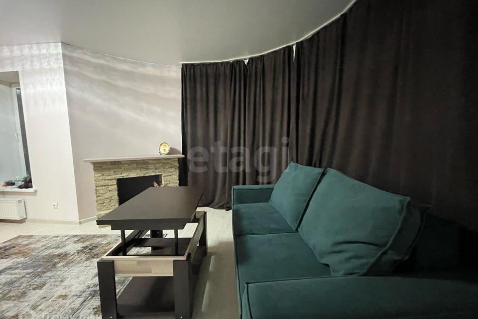 Продаётся 2-комнатная квартира, 55.8 м²