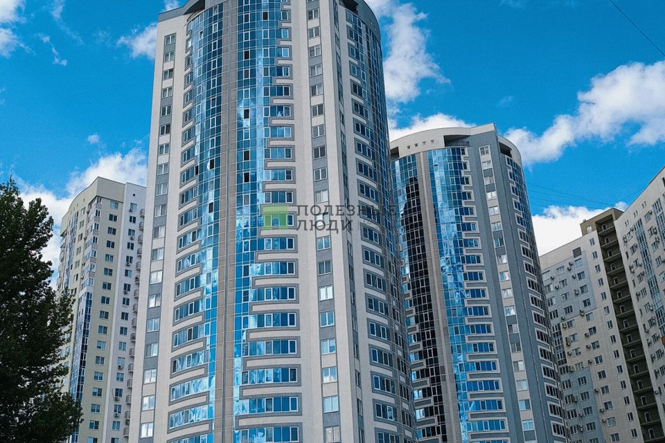 Продаётся 3-комнатная квартира, 92 м²