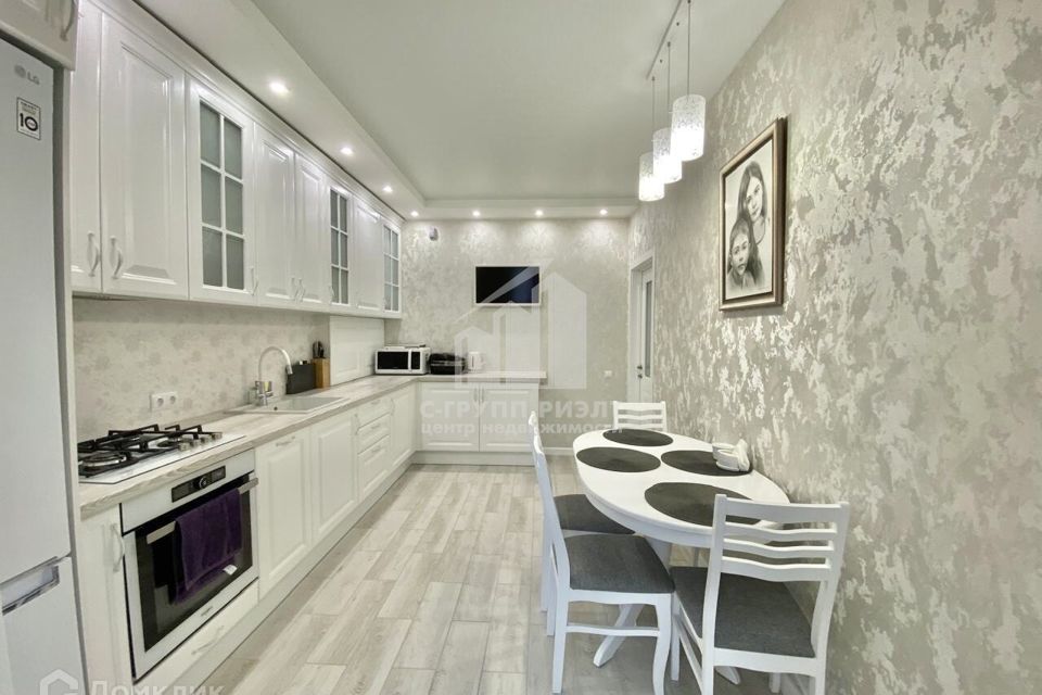 Продаётся 2-комнатная квартира, 60 м²