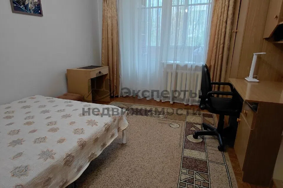 Продаётся 4-комнатная квартира, 84 м²