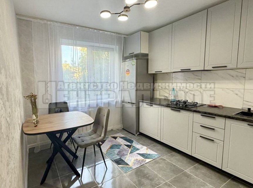 Продаётся 3-комнатная квартира, 70 м²