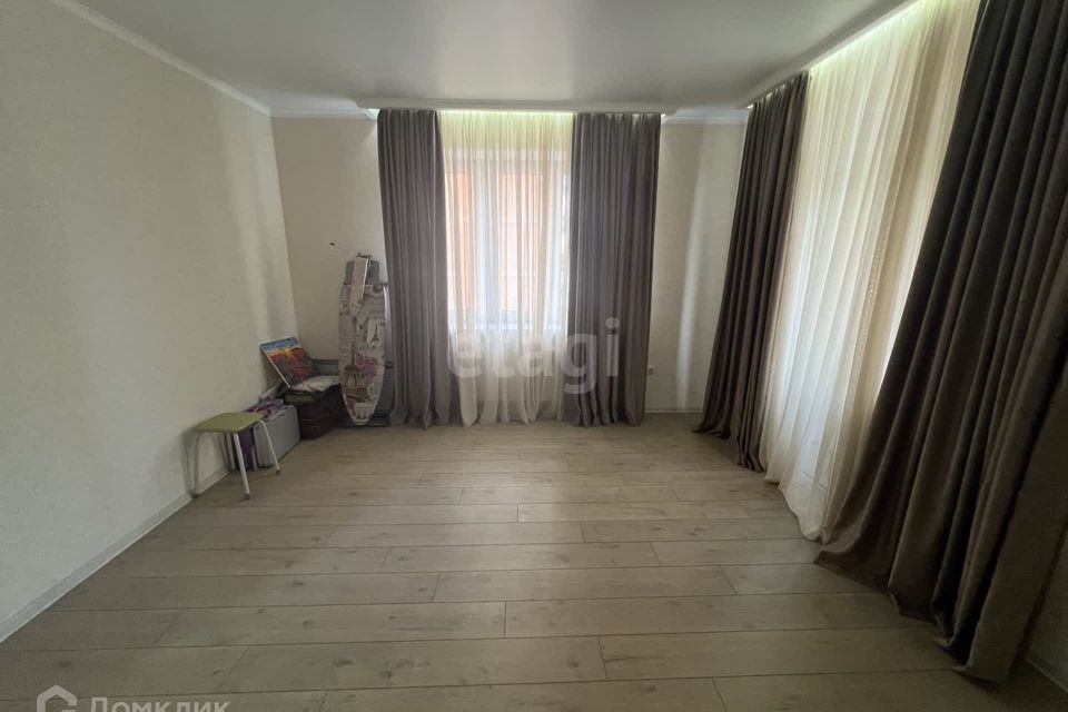 Продаётся 2-комнатная квартира, 53.3 м²
