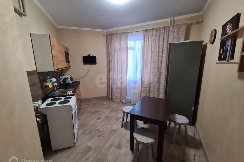 Продаётся 1-комнатная квартира, 45.3 м²