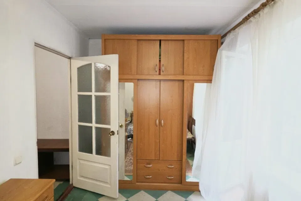 Продаётся 3-комнатная квартира, 52.2 м²