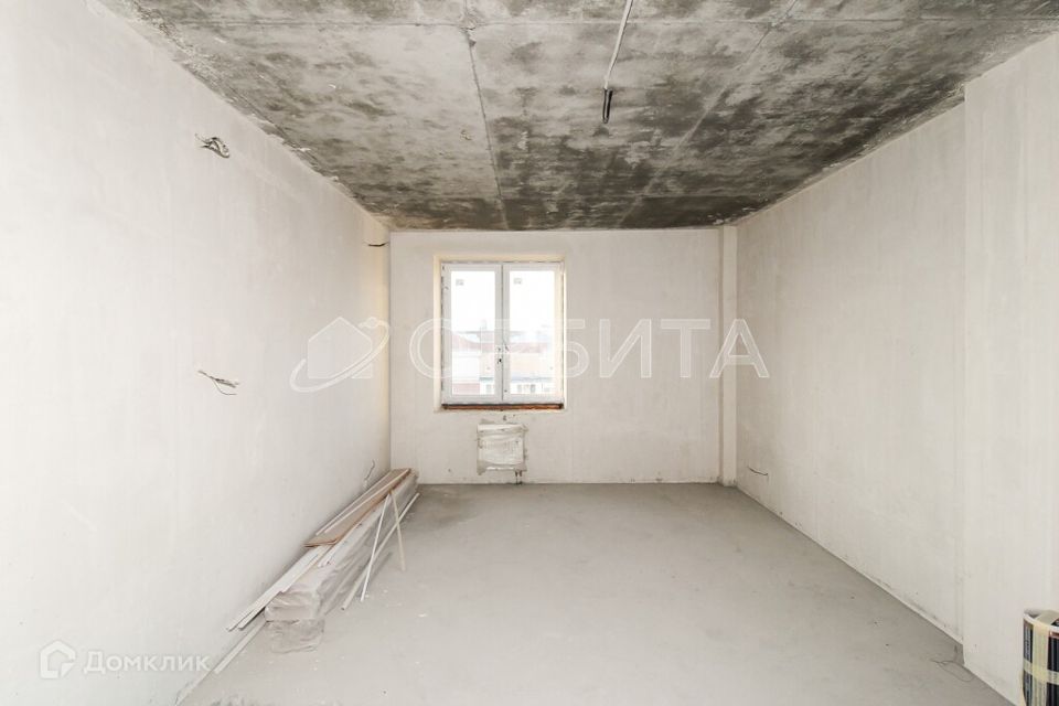 Продаётся 5-комнатная квартира, 330 м²