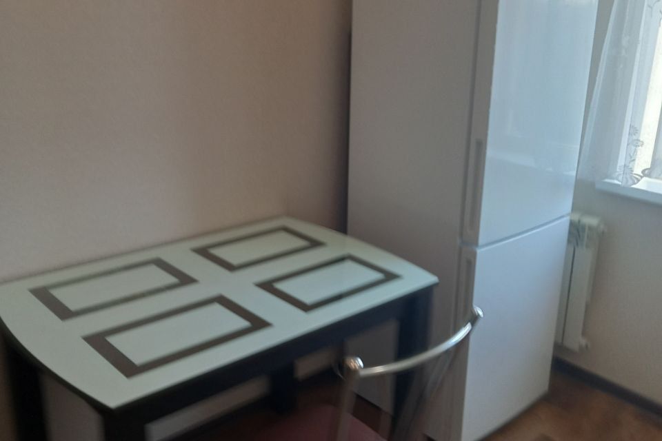 Сдаётся 1-комнатная квартира, 43 м²