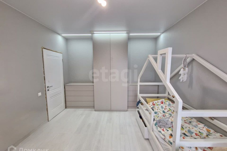 Продаётся 3-комнатная квартира, 77.9 м²