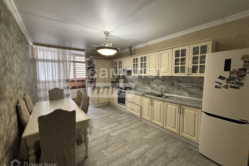 Продаётся 2-комнатная квартира, 67.2 м²