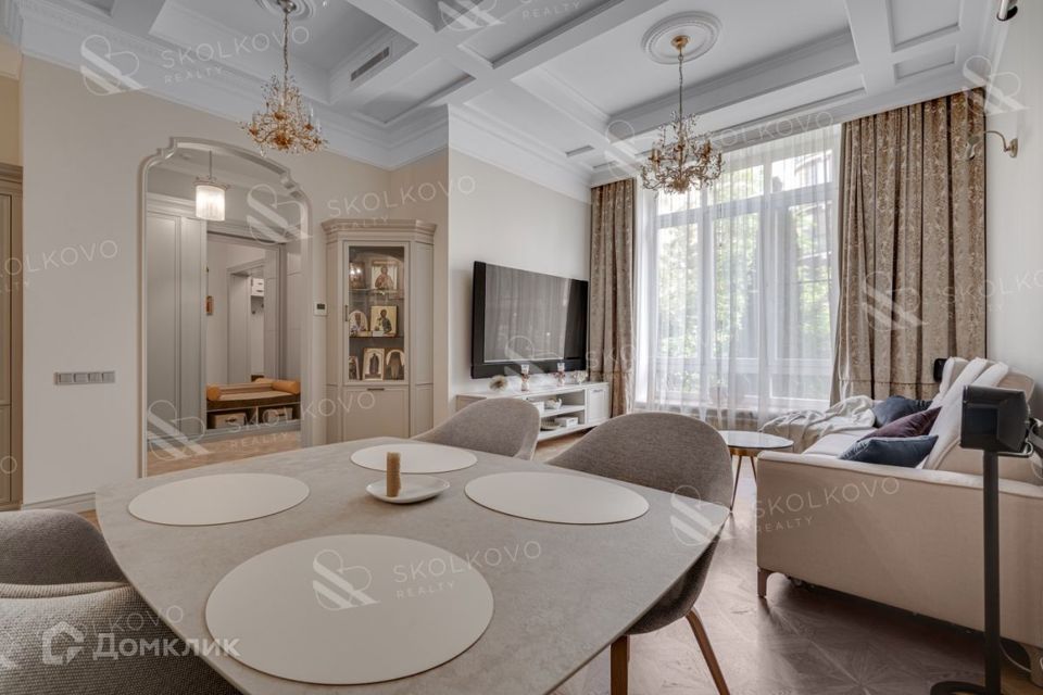 Продаётся 3-комнатная квартира, 115.1 м²