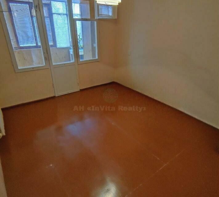 Продаётся 2-комнатная квартира, 55 м²
