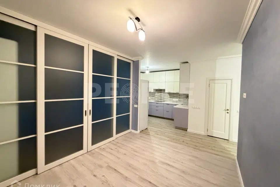 Продаётся 2-комнатная квартира, 60.4 м²