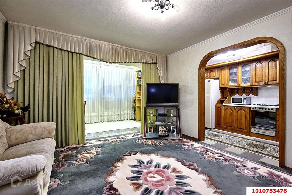 Продаётся 3-комнатная квартира, 69.6 м²