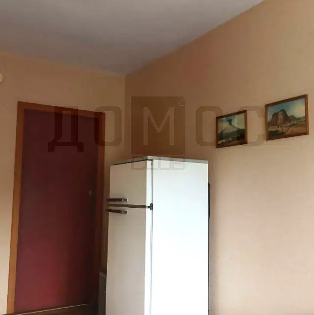 Продаётся комната в 5-комн. квартире, 11.1 м²