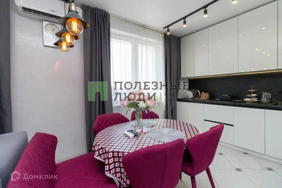 Продаётся 3-комнатная квартира, 72.1 м²