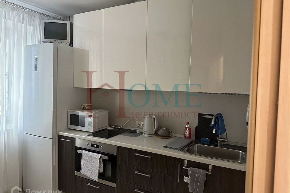 Сдаётся 1-комнатная квартира, 38 м²