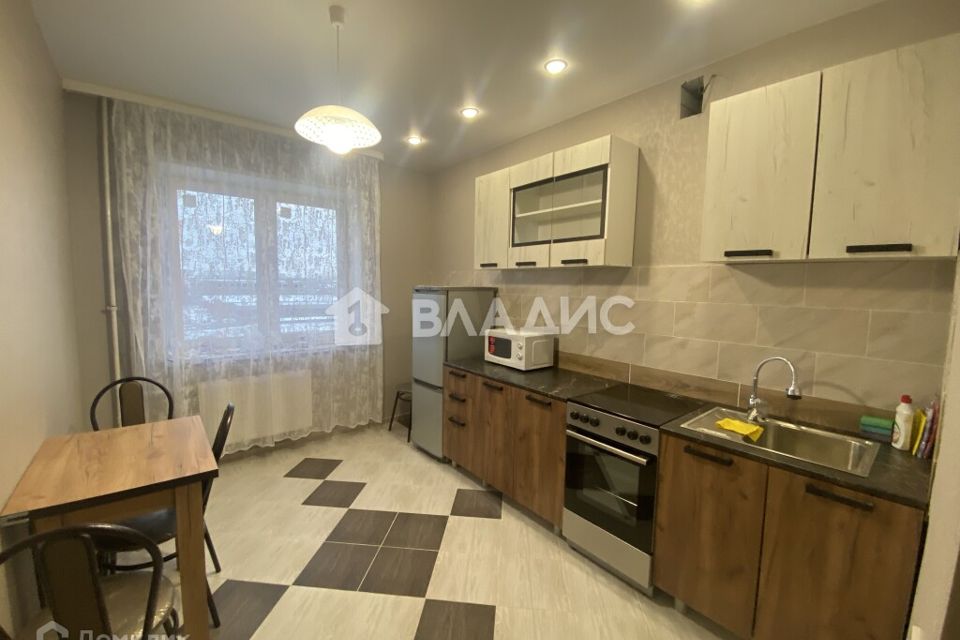 Сдаётся 2-комнатная квартира, 57 м²