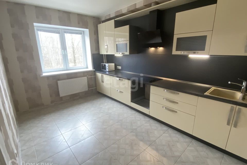 Продаётся 2-комнатная квартира, 67.4 м²