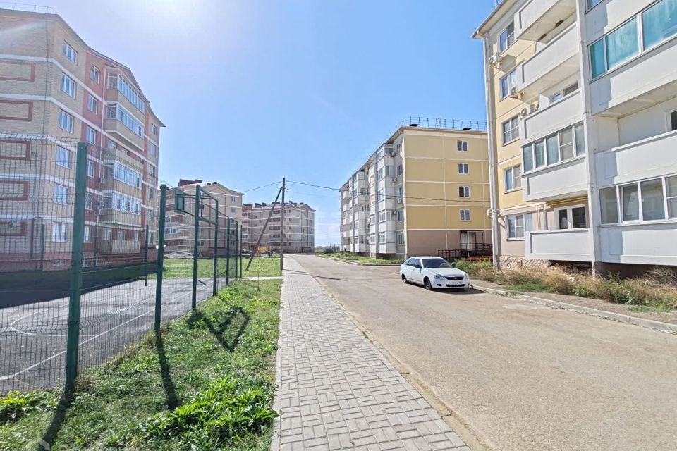 Продаётся 1-комнатная квартира, 37.8 м²