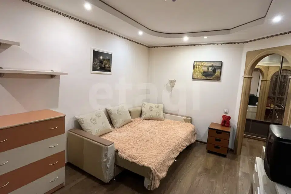Продаётся 1-комнатная квартира, 38 м²