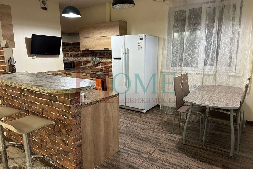 Сдаётся 3-комнатная квартира, 100 м²