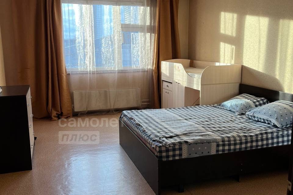 Сдаётся 2-комнатная квартира, 91.5 м²