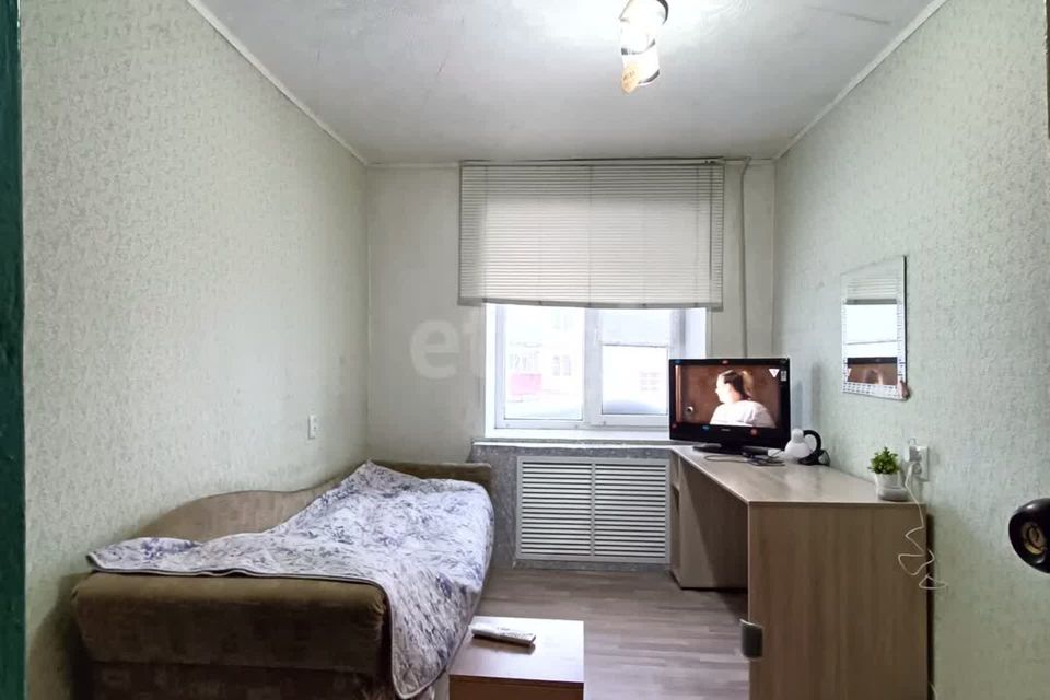 Сдаётся комната в 3-комн. квартире, 58.4 м²