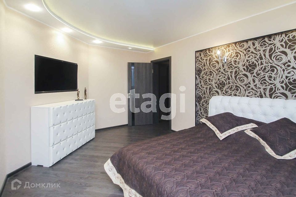 Продаётся 2-комнатная квартира, 82.1 м²