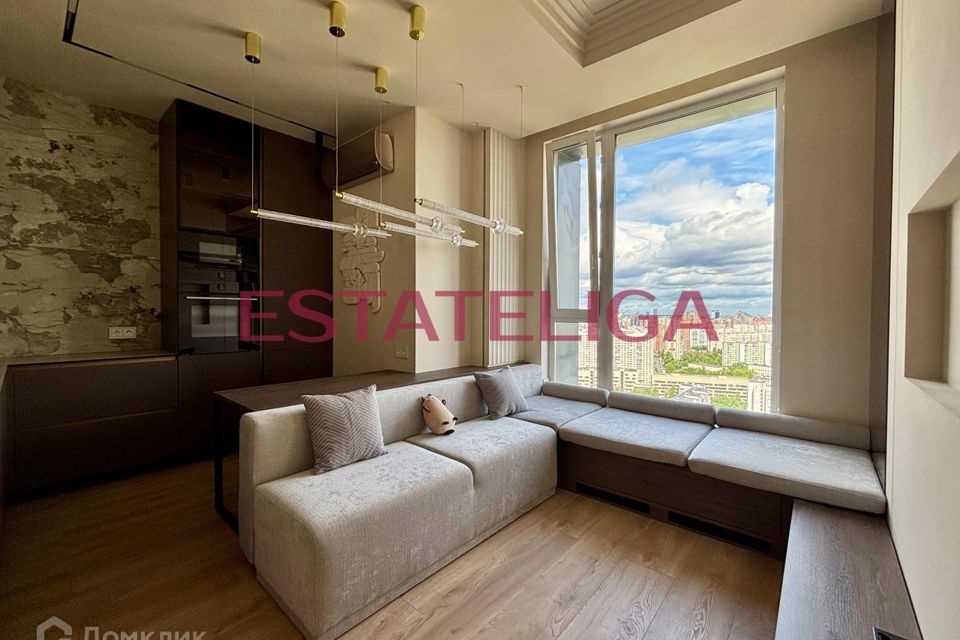 Продаётся 1-комнатная квартира, 48 м²