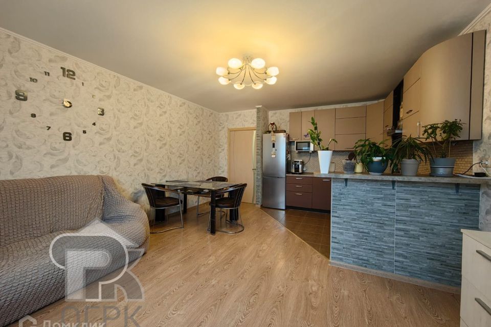 Продаётся 2-комнатная квартира, 64.4 м²