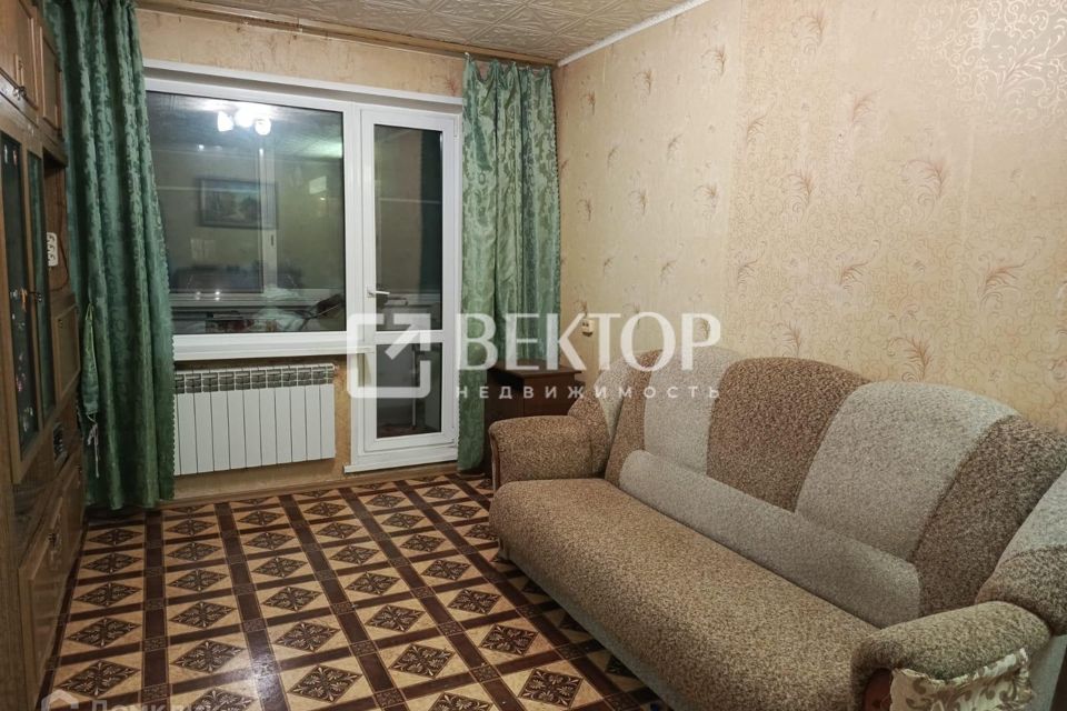 Продаётся 4-комнатная квартира, 59.2 м²