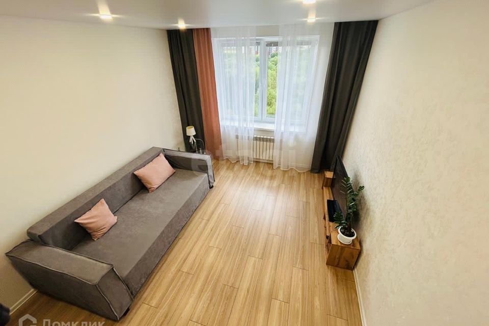 Сдаётся 2-комнатная квартира, 56 м²