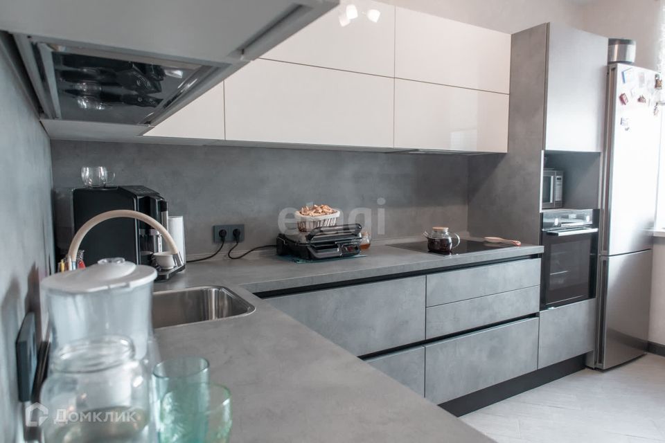 Продаётся 3-комнатная квартира, 75.4 м²