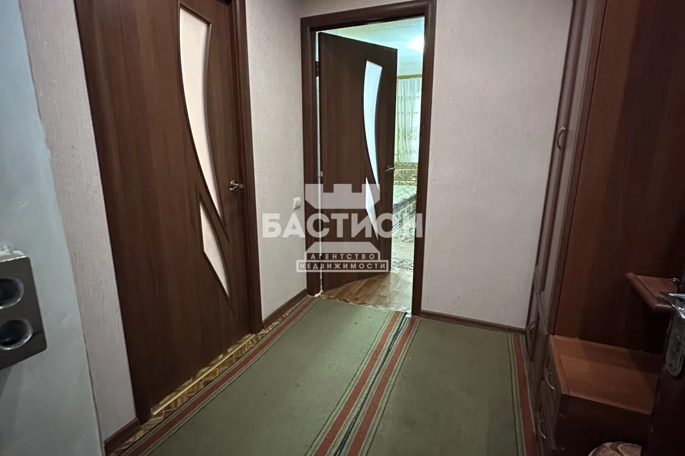 Продаётся 3-комнатная квартира, 50.3 м²