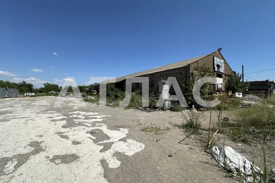 Продаётся помещение своб. назначения, 1343.7 м²