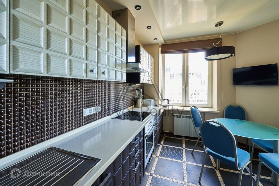 Сдаётся 4-комнатная квартира, 90 м²