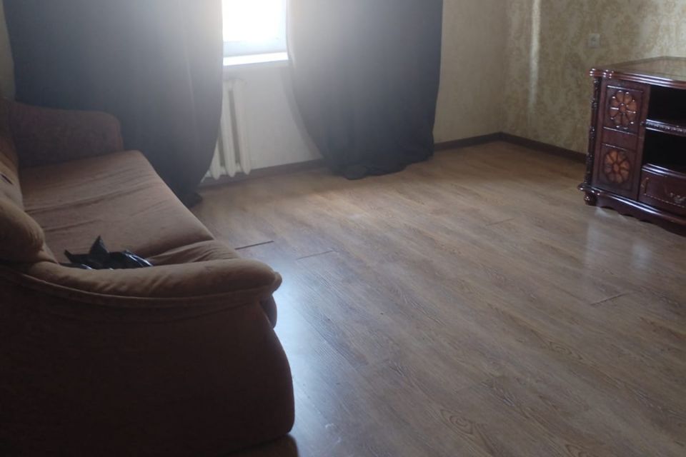Сдаётся 2-комнатная квартира, 55 м²
