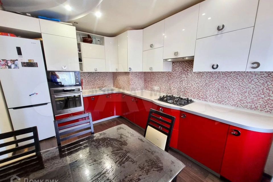 Продаётся 3-комнатная квартира, 64 м²