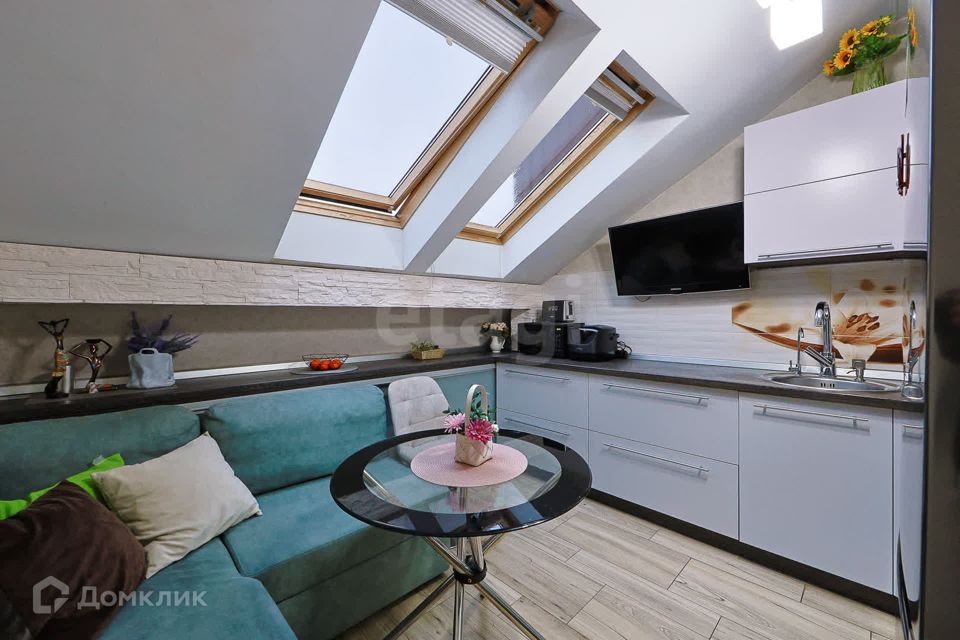 Продаётся 1-комнатная квартира, 52 м²