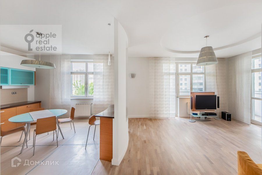 Сдаётся 3-комнатная квартира, 140 м²