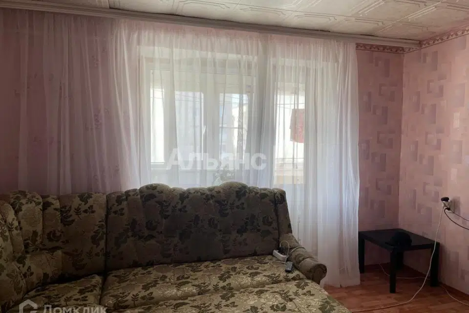 Продаётся 3-комнатная квартира, 61.5 м²