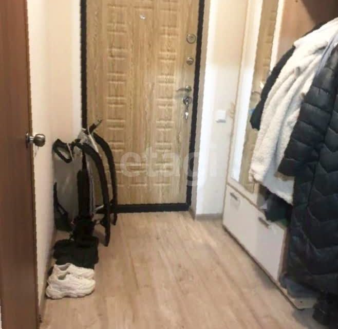 Продаётся 1-комнатная квартира, 35.4 м²