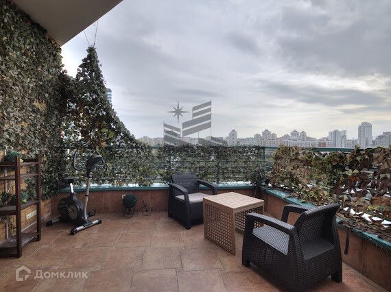 Сдаётся 4-комнатная квартира, 100 м²