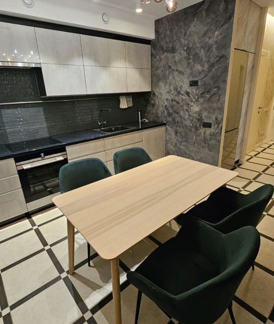 Сдаётся 2-комнатная квартира, 65.4 м²