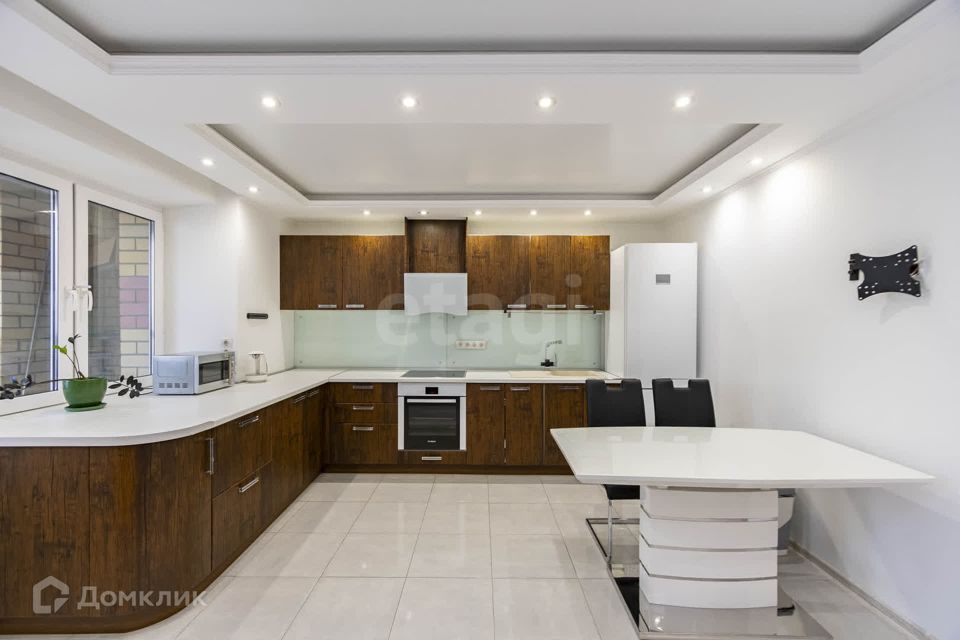 Продаётся 1-комнатная квартира, 49.3 м²
