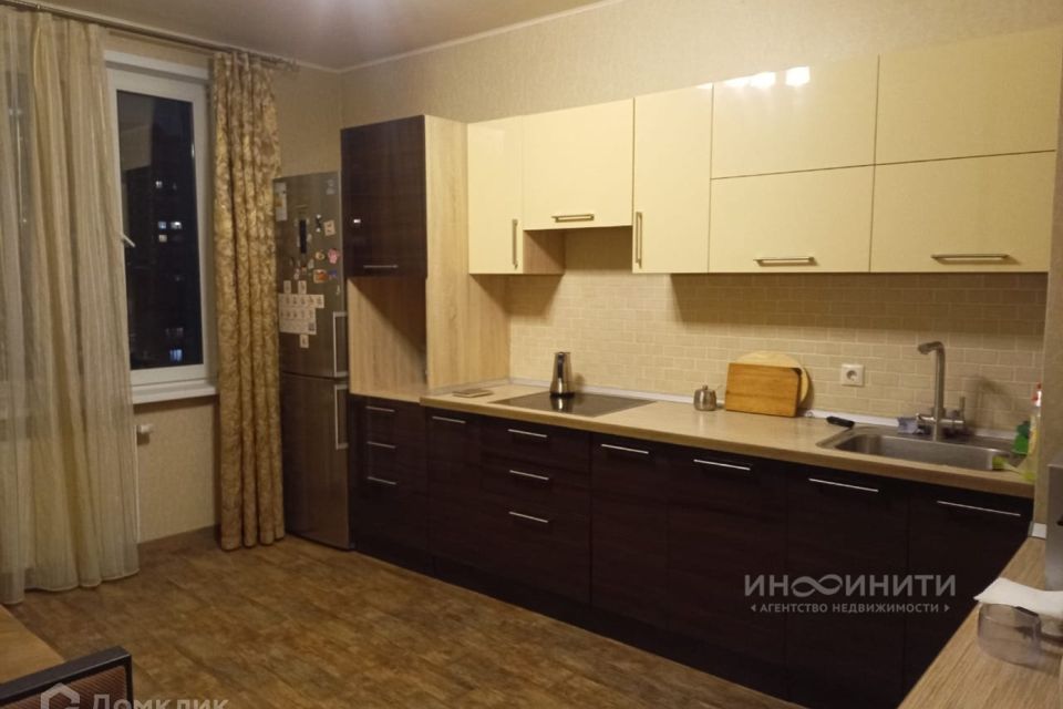 Продаётся 1-комнатная квартира, 49 м²