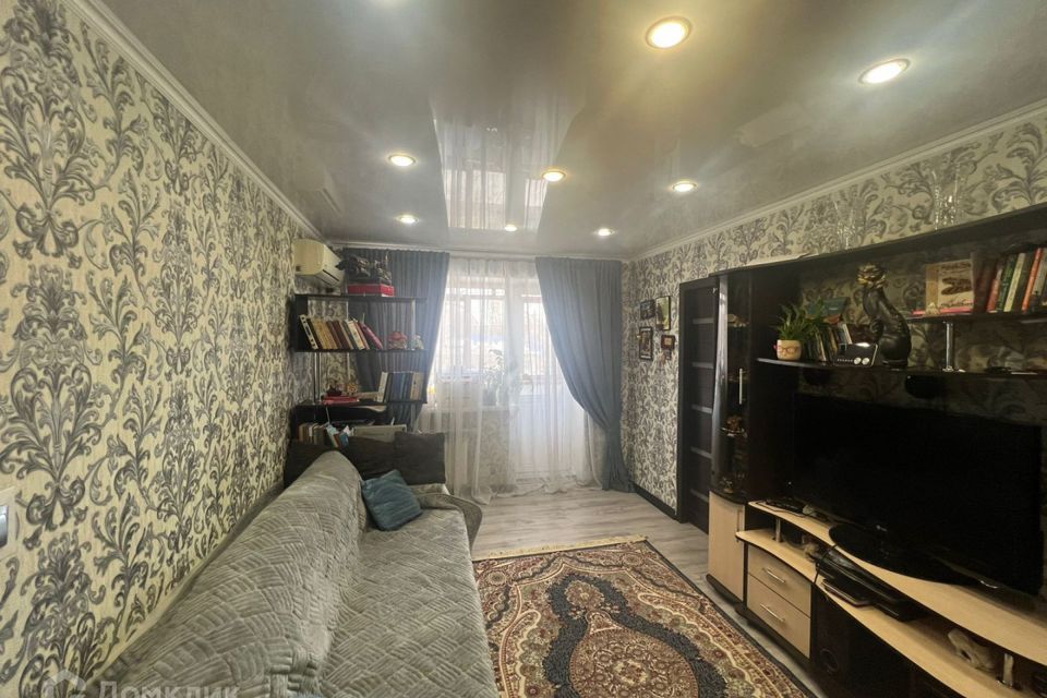 Продаётся 3-комнатная квартира, 48.2 м²